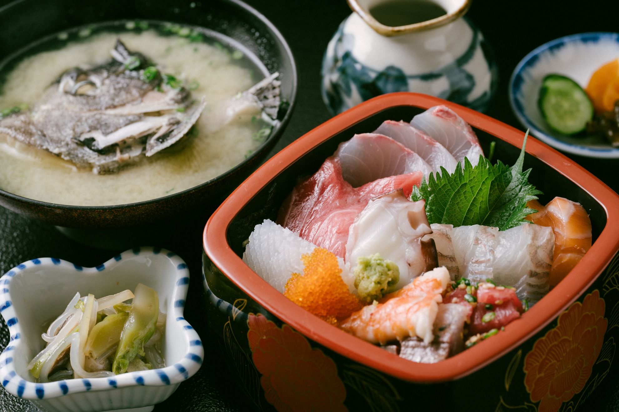 【唐津グルメプラン】「一天張」の新鮮贅沢海鮮丼 - 1