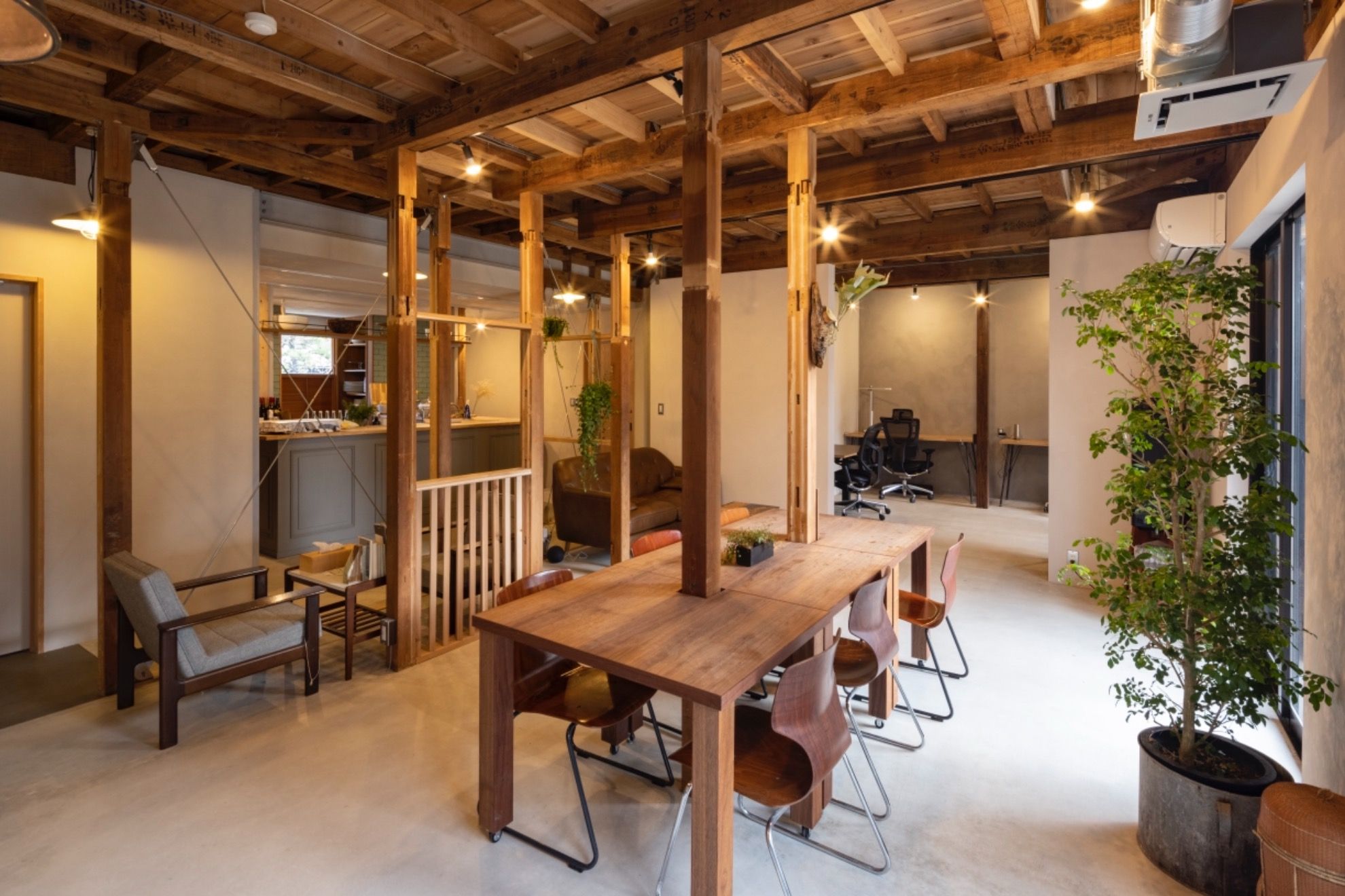 AMIGO  HOUSE - 9