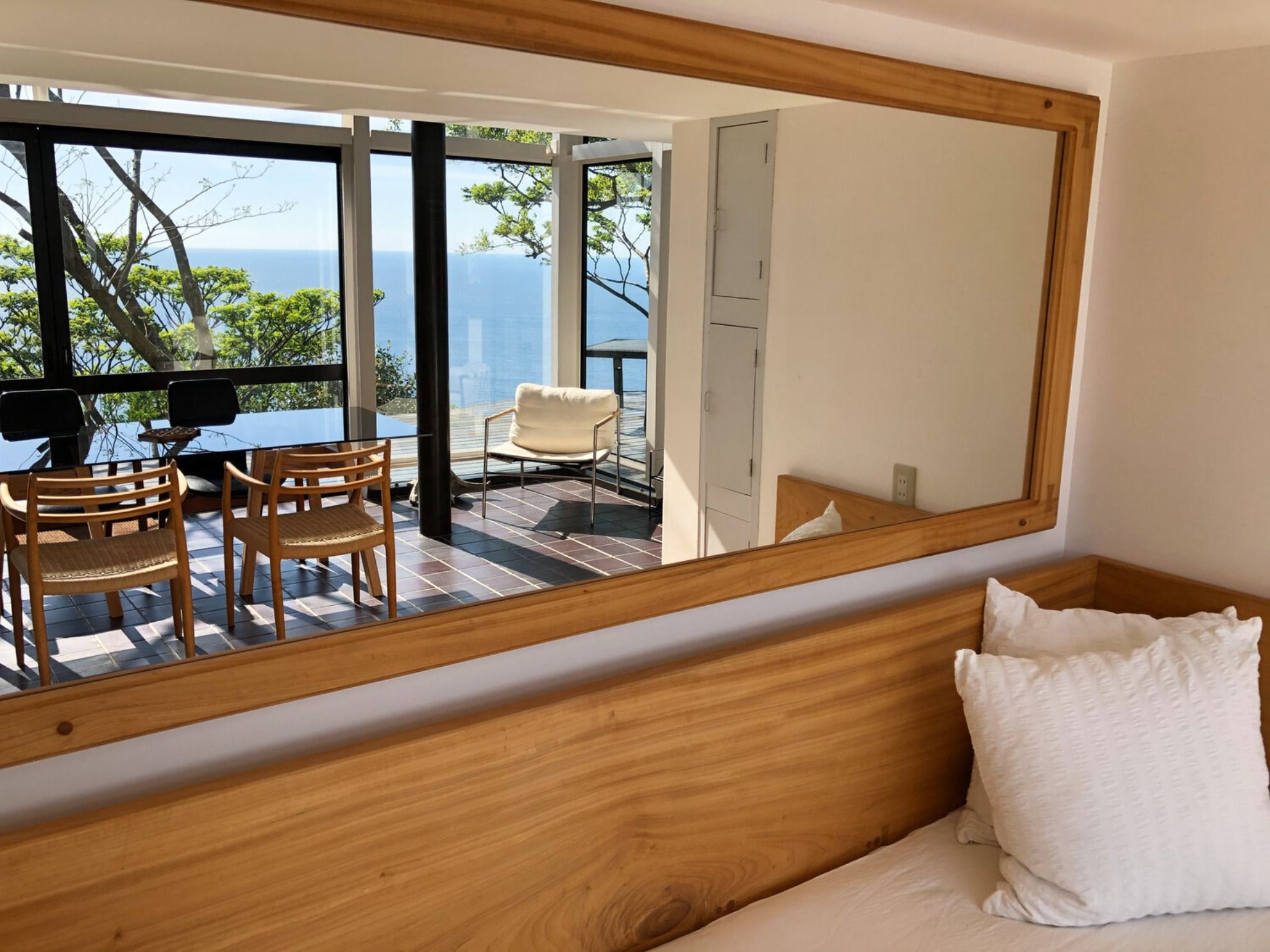 Izu Cliff House - 11