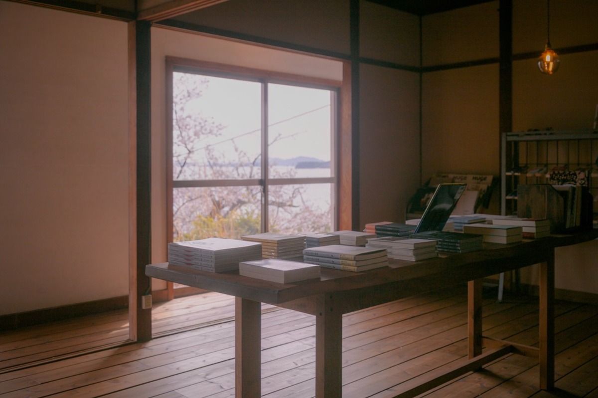 本屋aruコラボ、“海から届く”選書を片手にまどろむプラン - 8