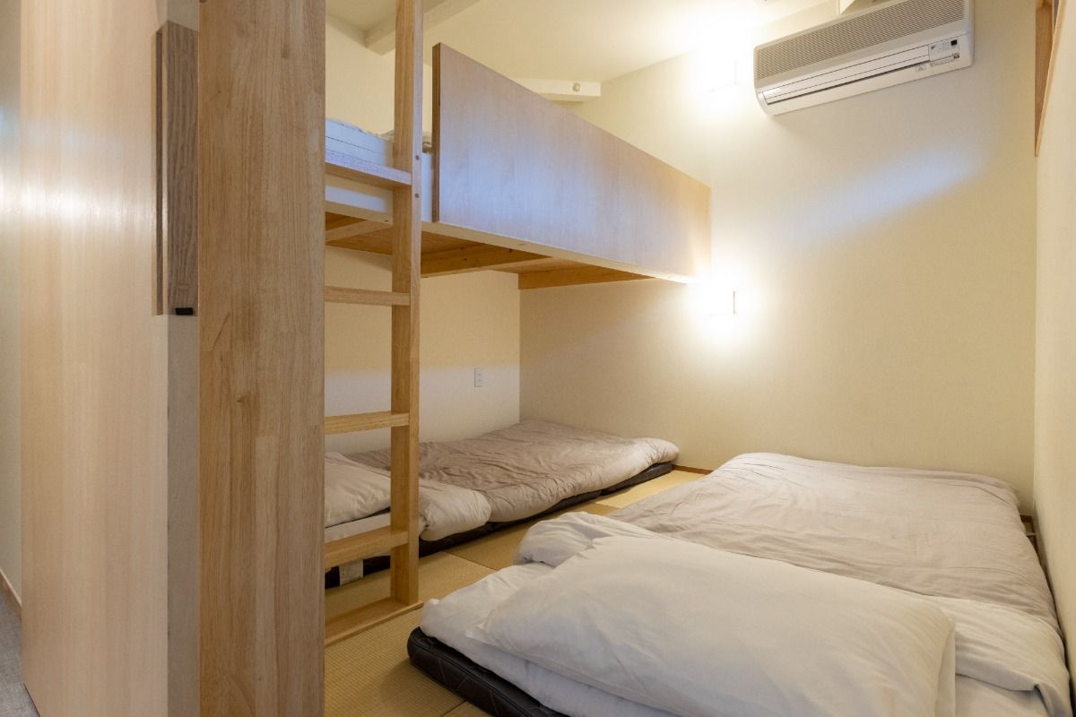 【別館2階】個室1～3名様利用（バス／トイレ共用）101号室