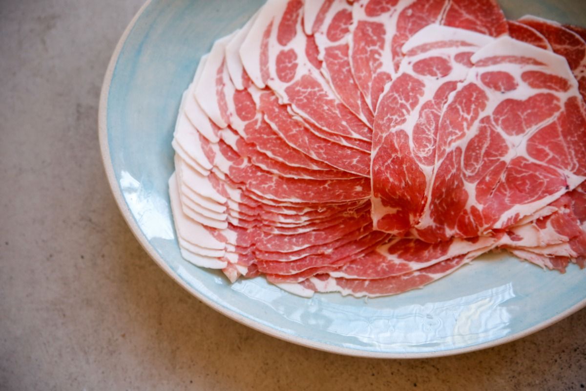 【夕・朝食付き】桃太郎ポークのしゃぶしゃぶ+卵かけごはん朝食