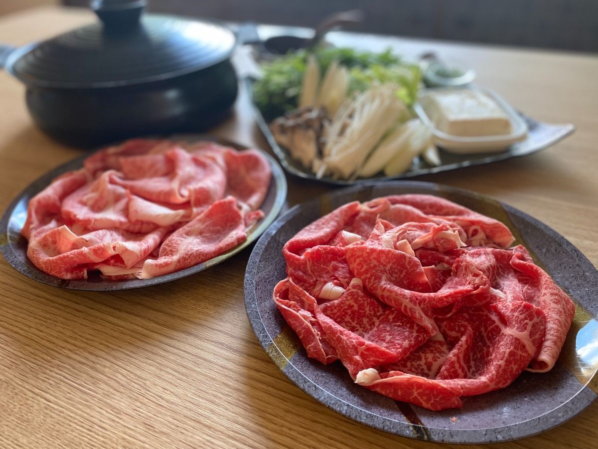【すき焼き又は特選牛しゃぶ仕出し付】とろける和牛を掘り炬燵で - 5