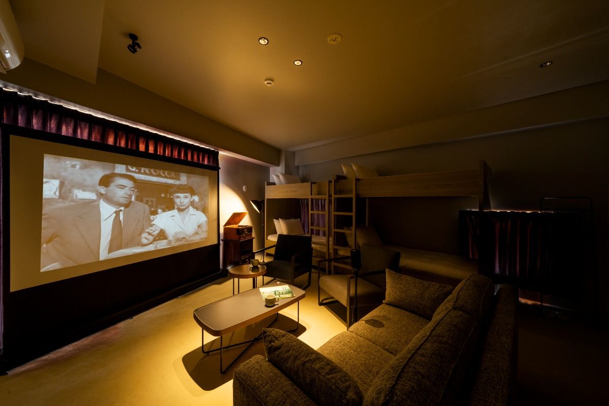 2F｜THEATER / シアター