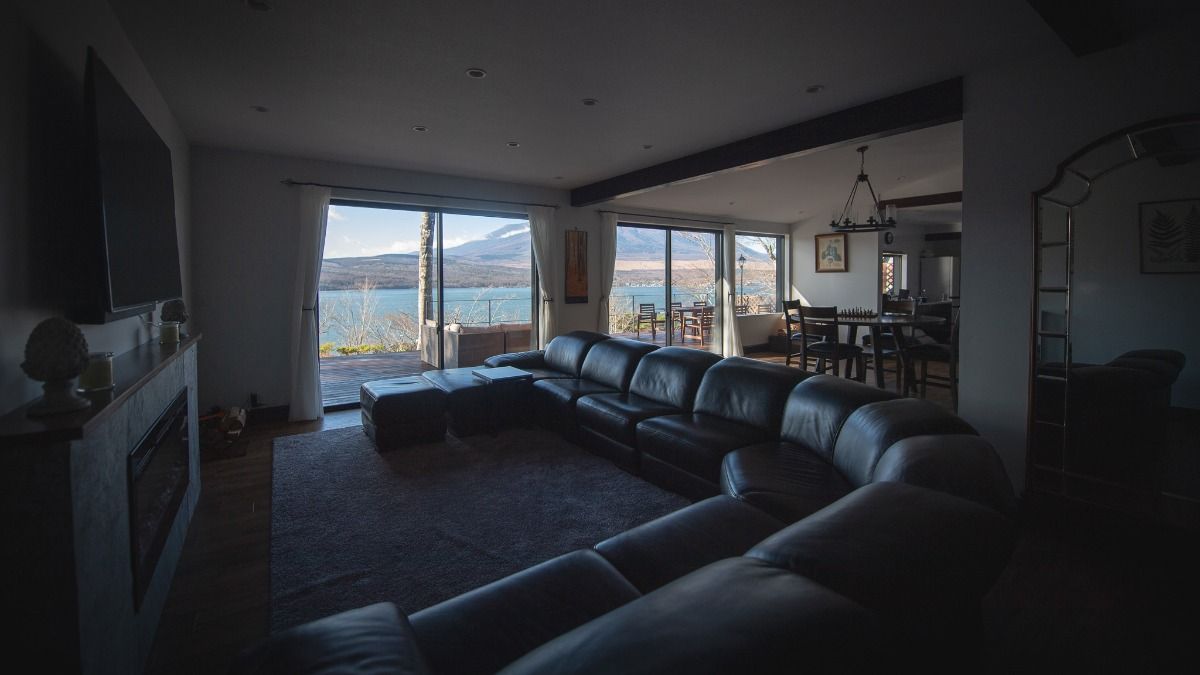 BUCKEYE HOUSE by the lake - 4