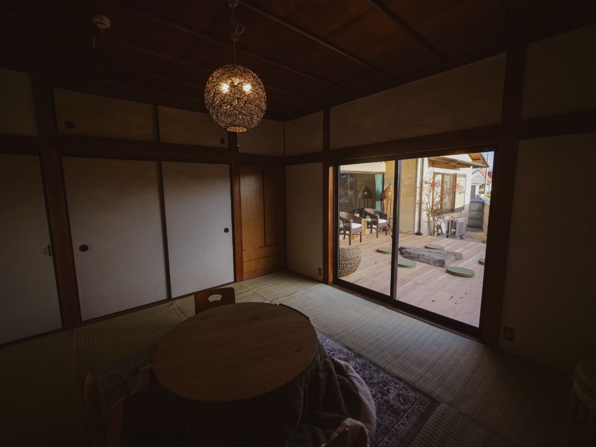 Room1 - 4