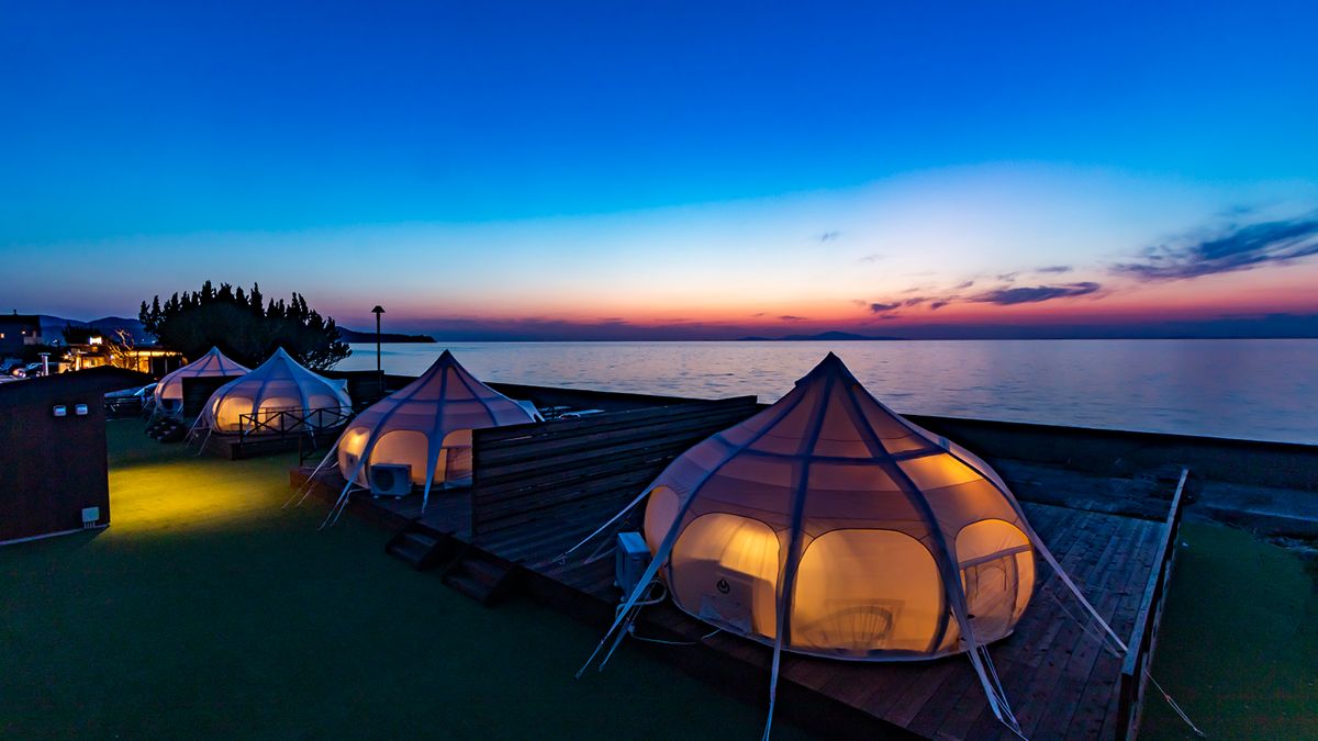PICNIC GARDEN GLAMPING