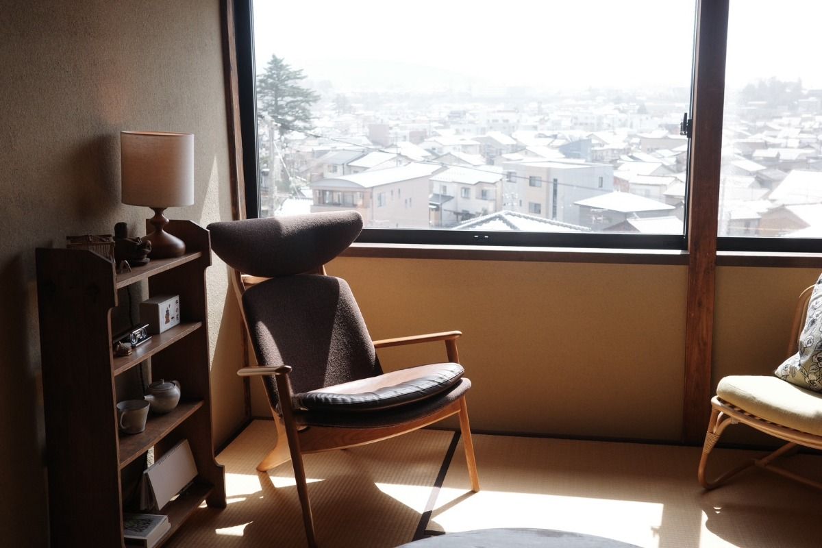 house A または house B（ミニキッチン付き）