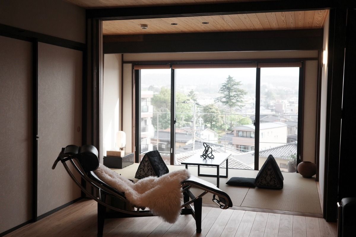 house C（キッチン付き）