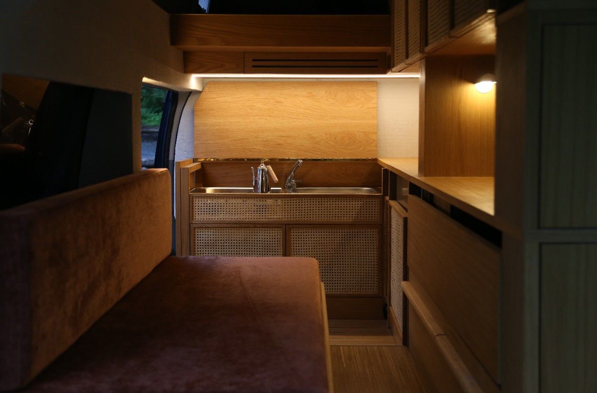 van hotel - 9