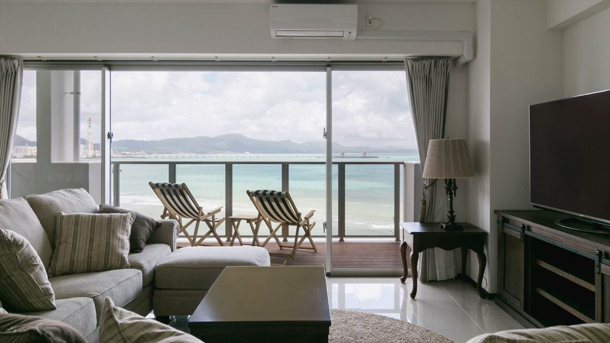 HIDEOUT OKINAWA URUMA