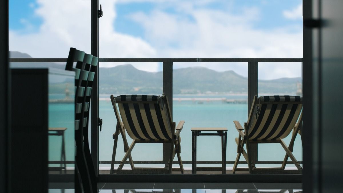 HIDEOUT OKINAWA URUMA