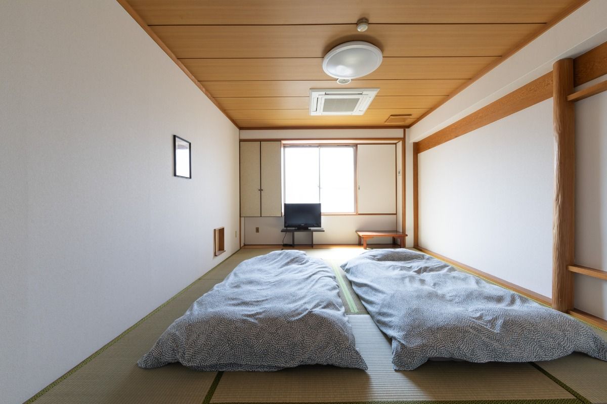 4人部屋　シャワー室・トイレ付 - 2