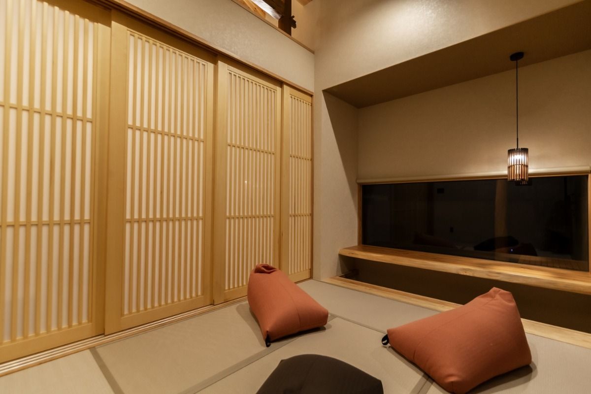 Room 01 - 7