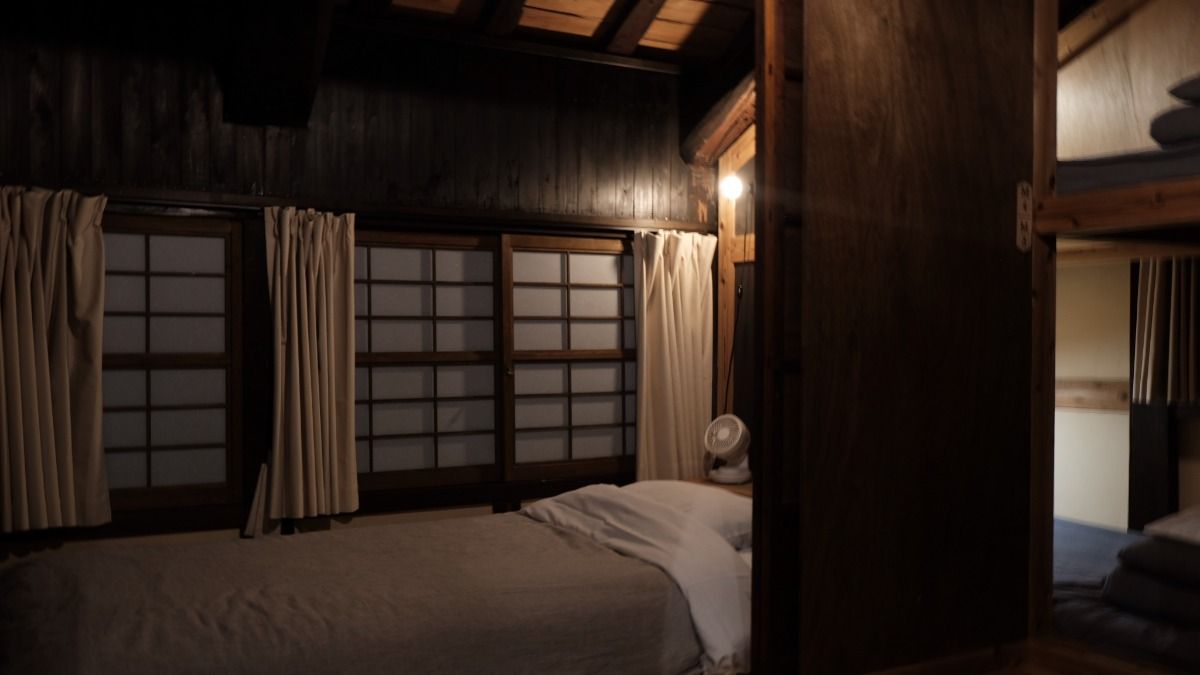 シングルベッド(女性専用ドミトリー内)