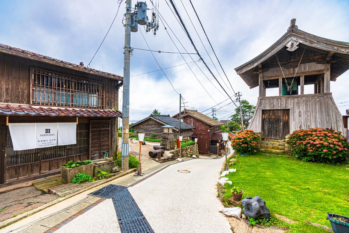 【時鐘楼】－山の上－鐘楼を望む客室｜34平米