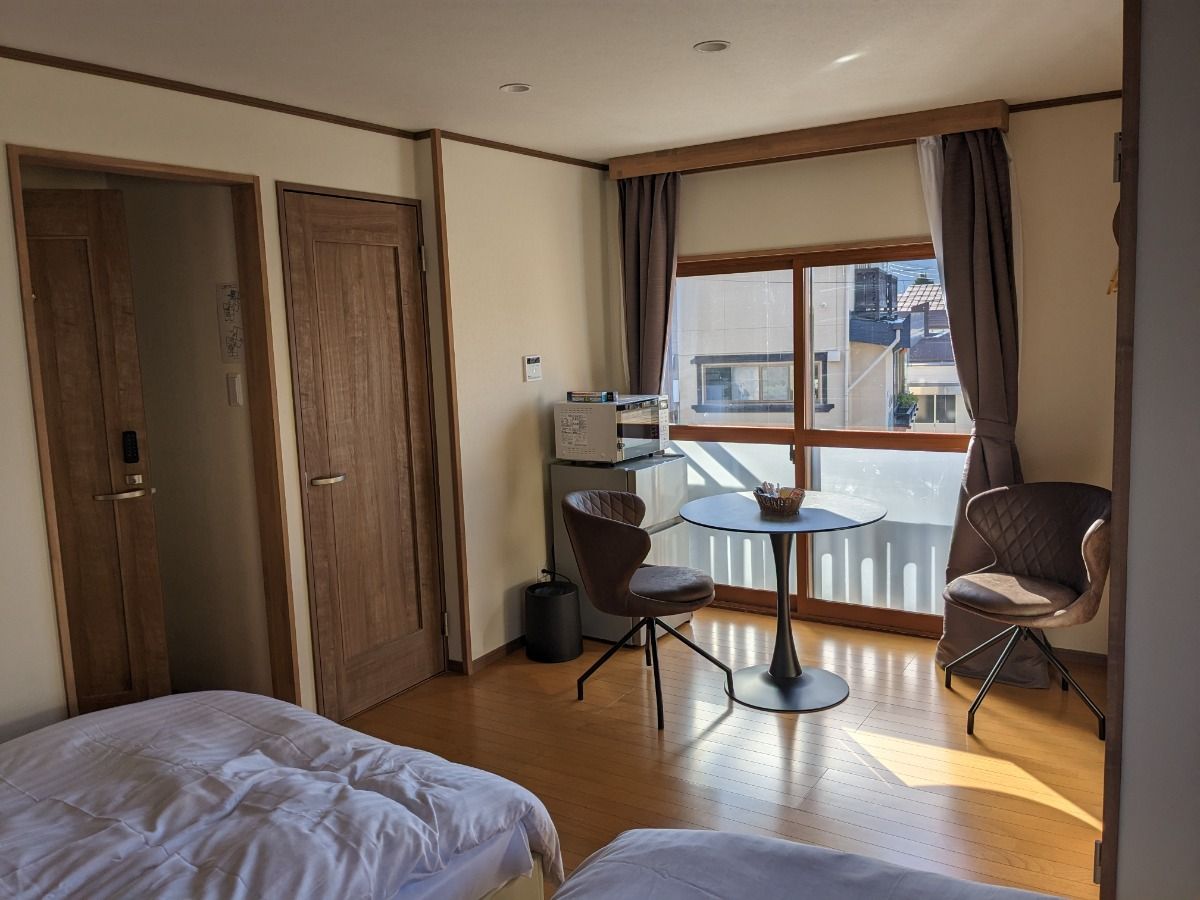 Room No.204