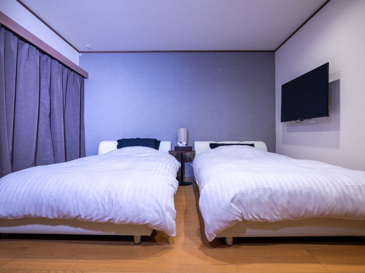 Room No.204 - 2