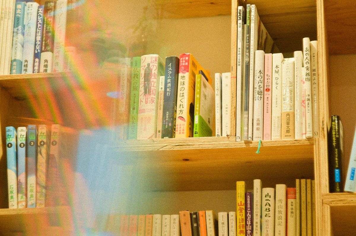 深々 books&stay