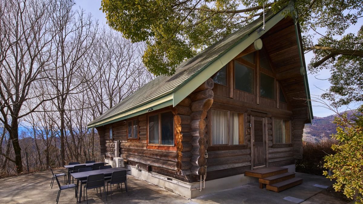 LODGE B - 5