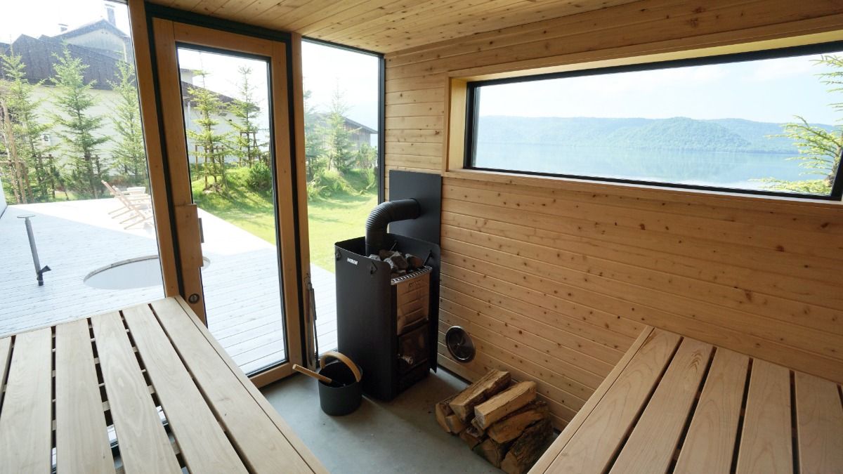 温|薪サウナでととのう・湖ダイブと風呂を満喫する空間 - 6