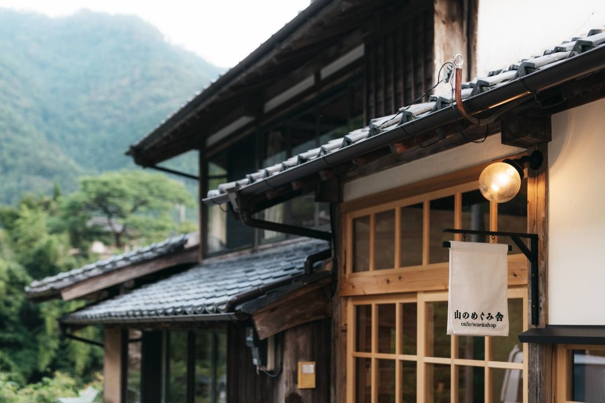 山のめぐみ舎-目の前は仁淀ブルー築約100年の古民家一棟貸切