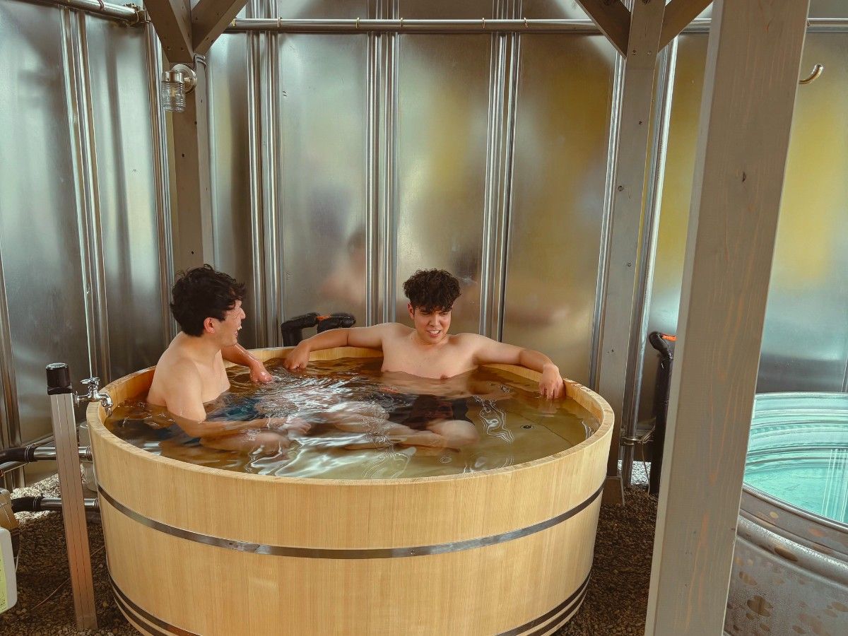 WALLOWS sauna & diner - 3