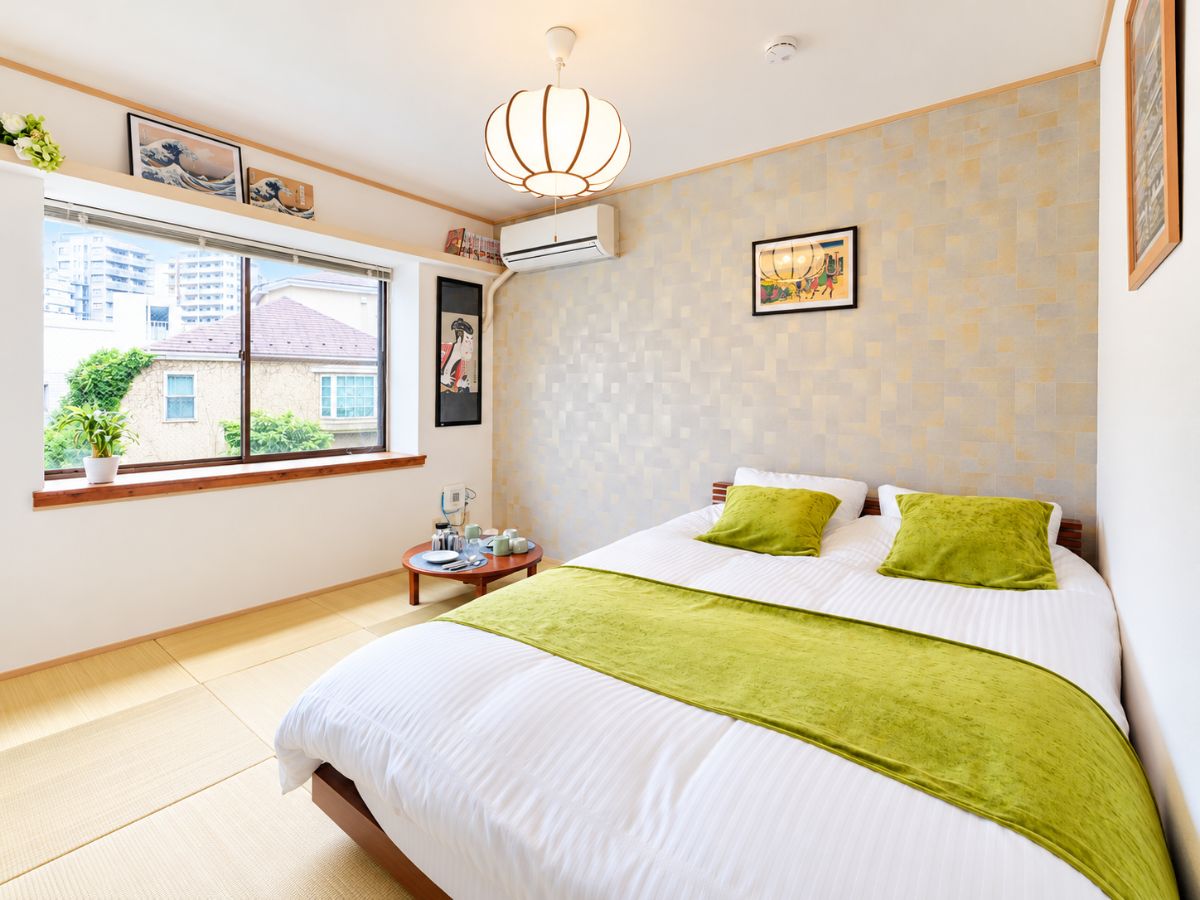 B203 Double bed room