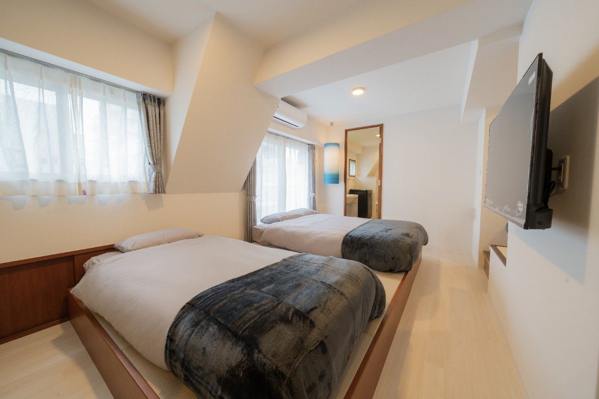 Room Only - 15