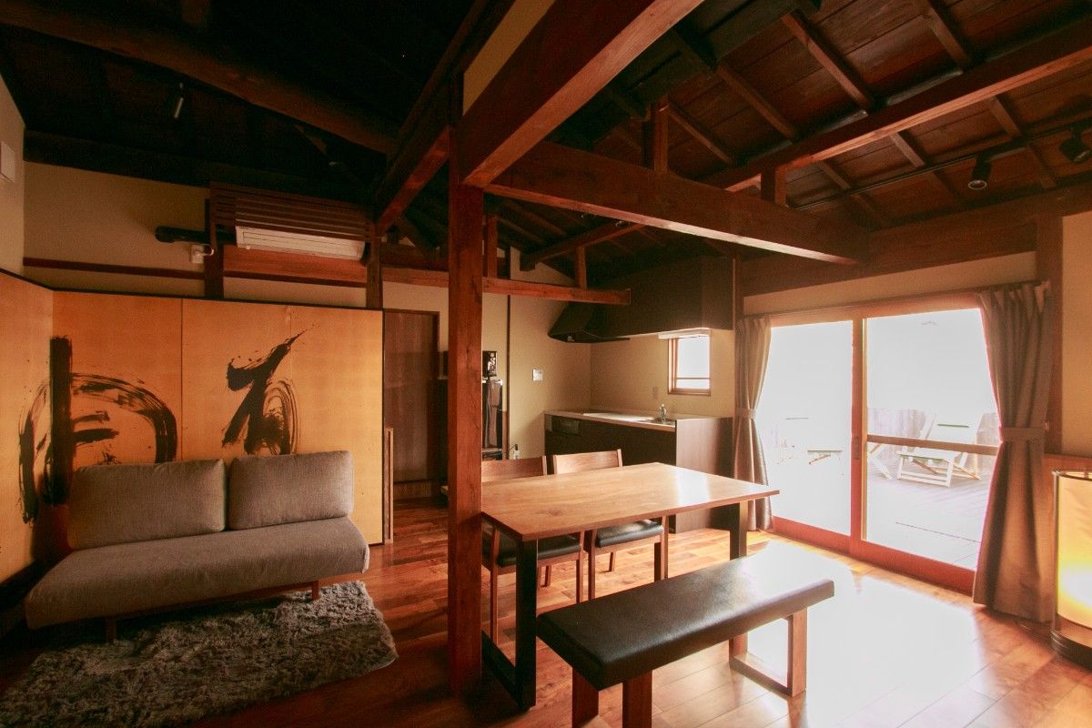 "BAIGAN" Room(Capacity: 3 Guests)