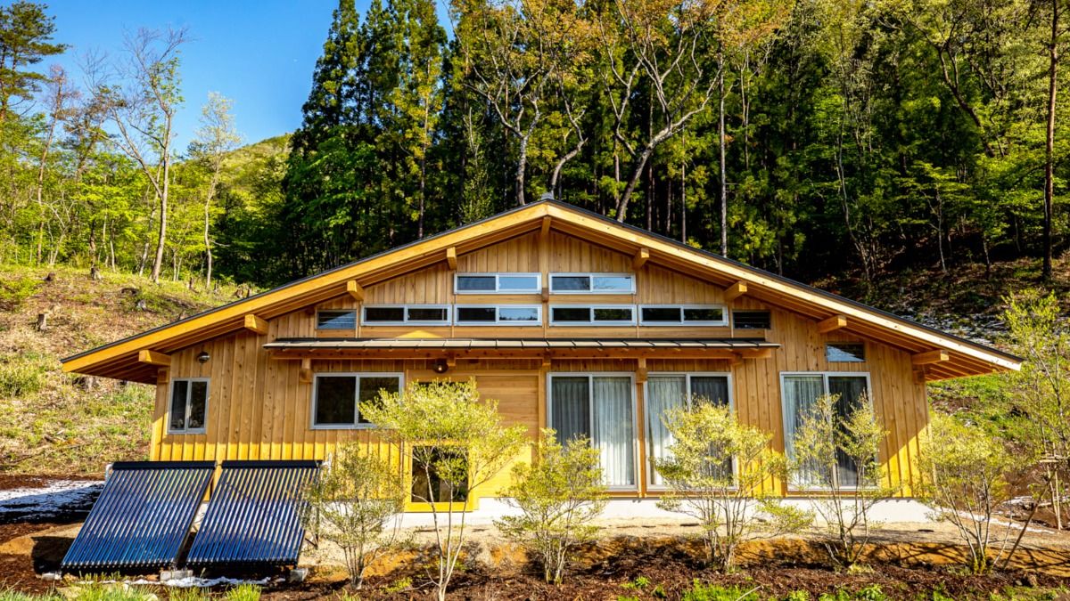 「 Ecommodation 百のやど 」とは