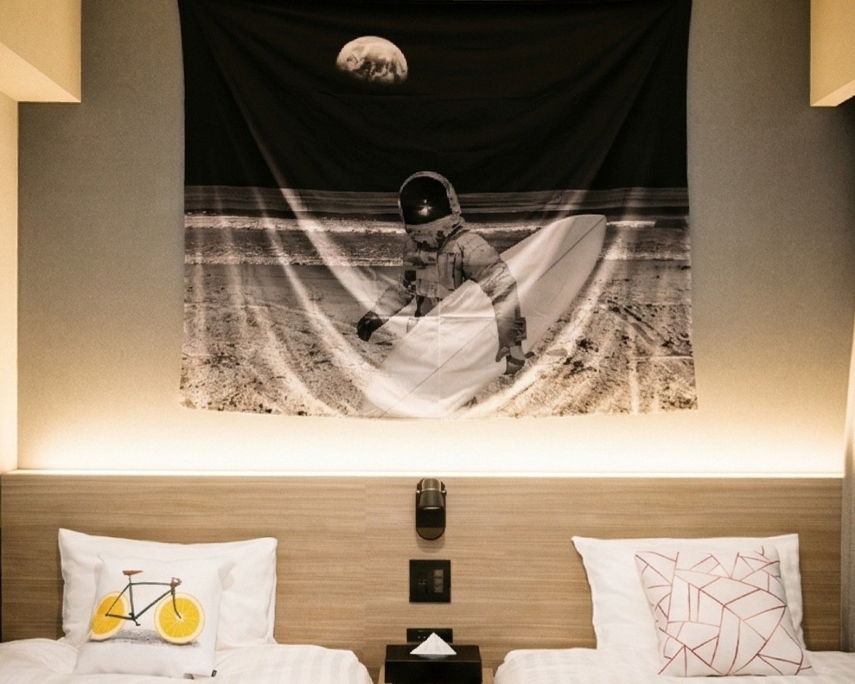 HOTEL SHE, OSAKA