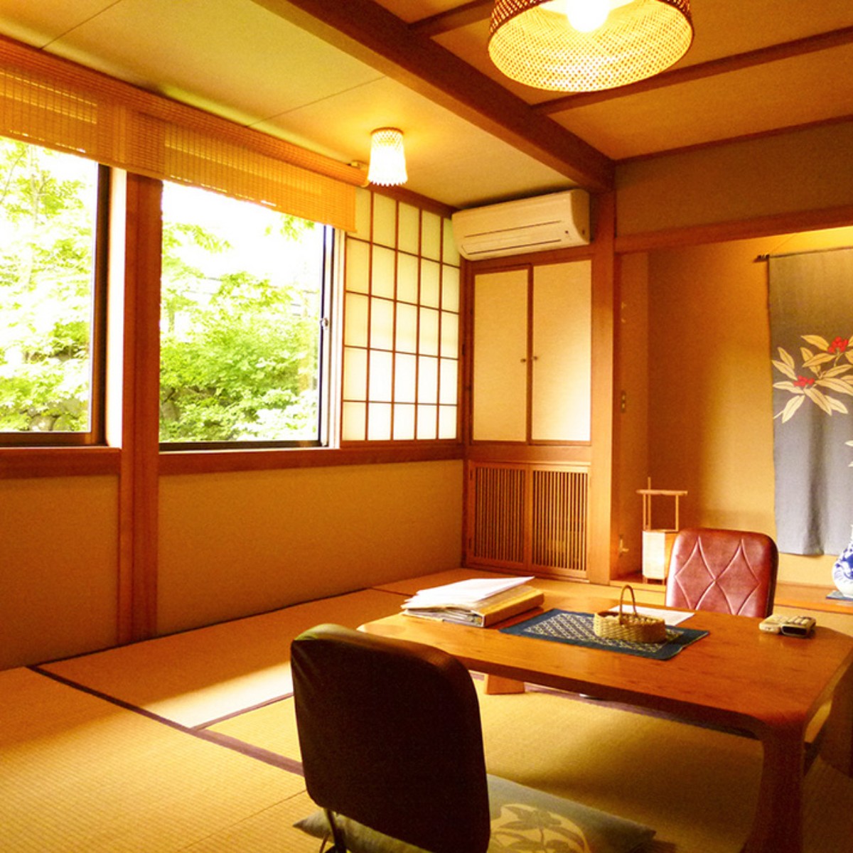 白樺（本館３階・和室・トイレ付き・２3平米）