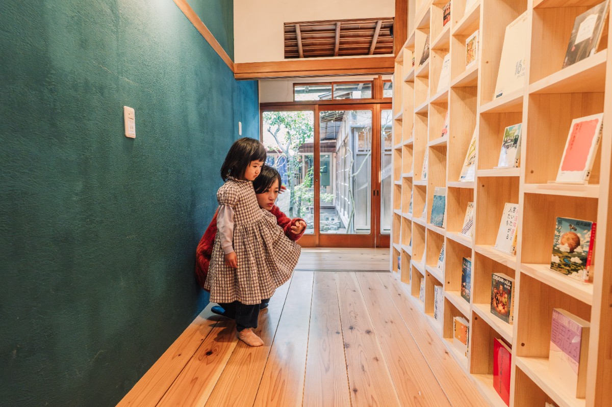 うみの図書館 (泊まれる図書館) - 6