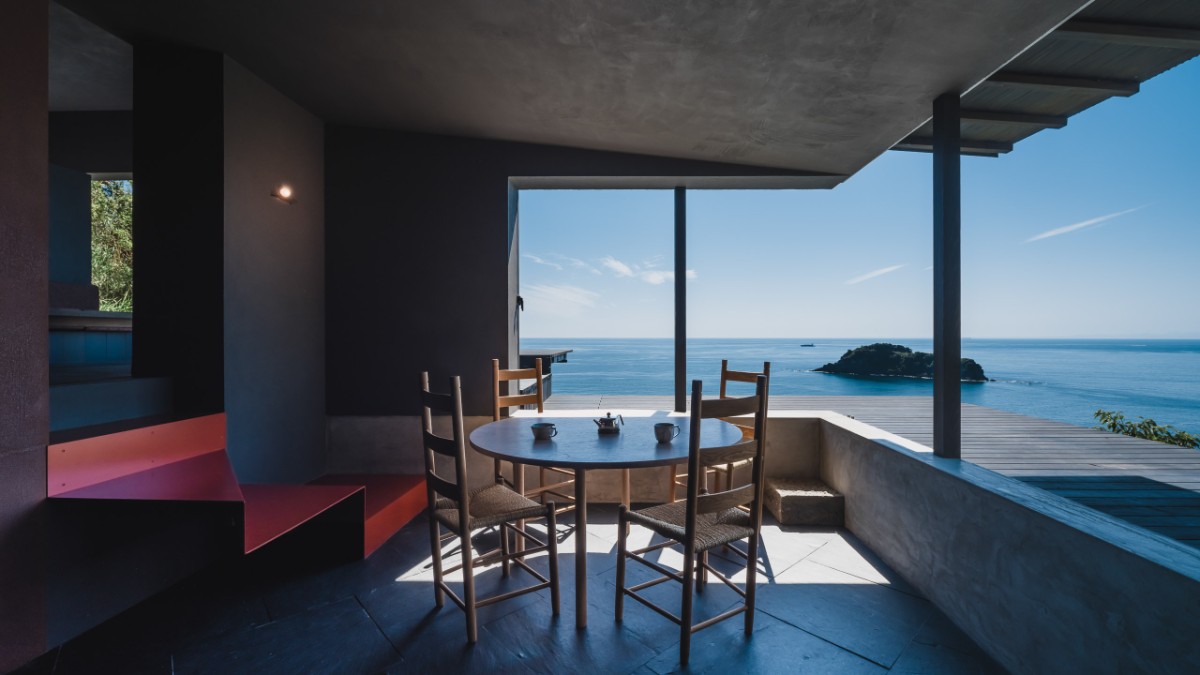 Cliff Cabin  - 3