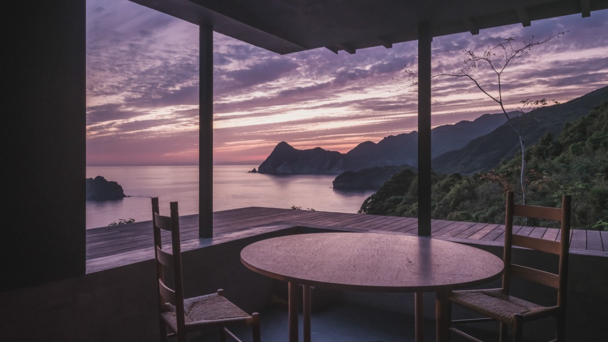Cliff Cabin - 22