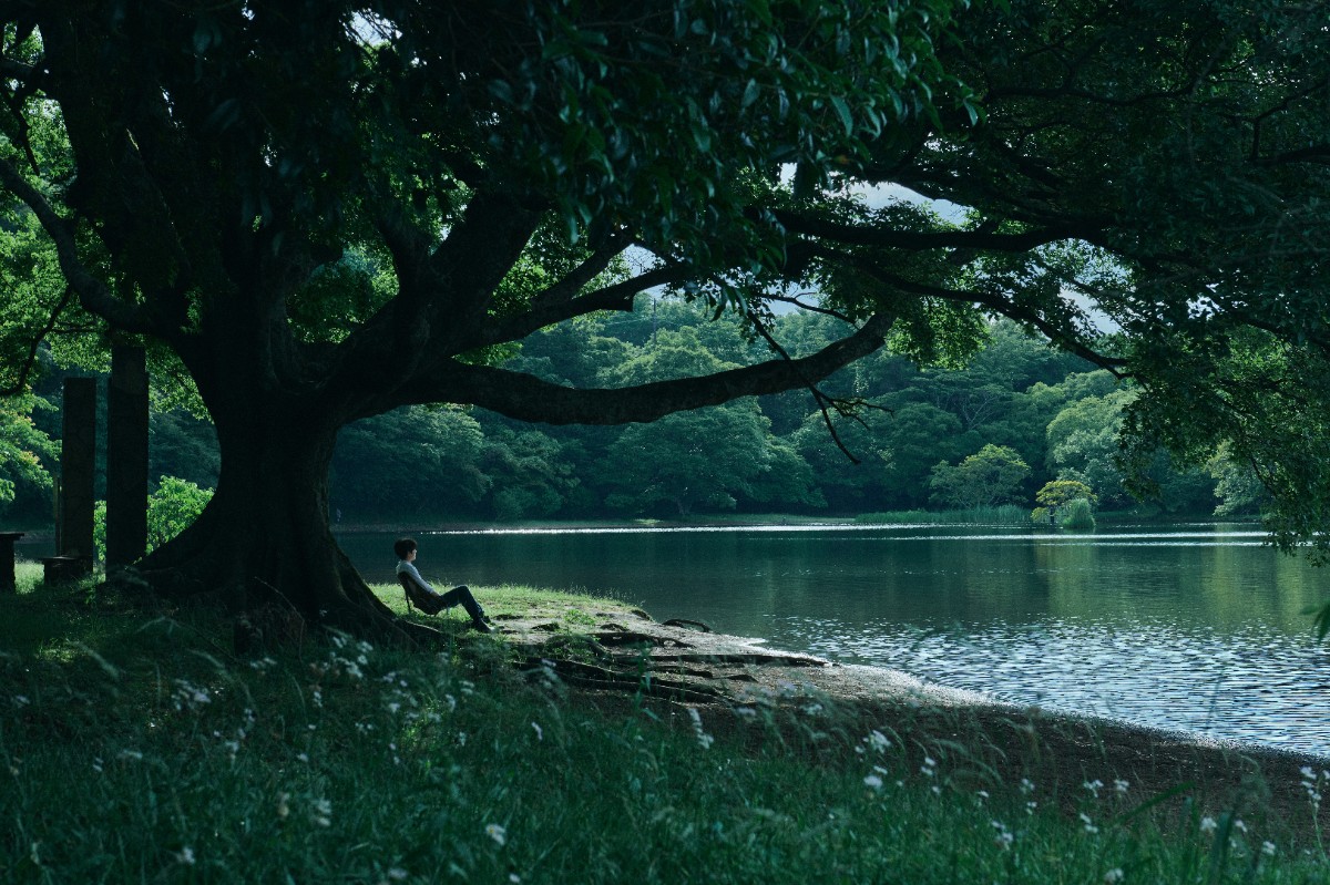 【素泊まり】一碧湖を望むミニマルな空間で何もない贅沢を