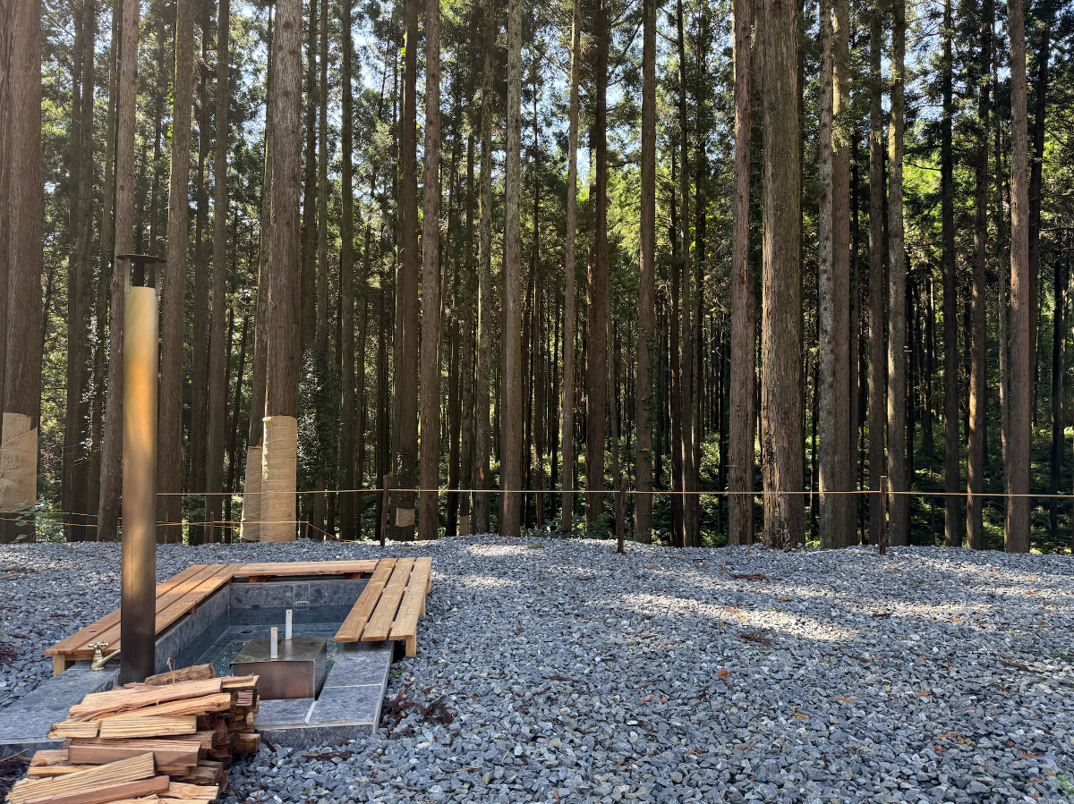 薪ストーブ足湯付きサイト【フォレストビュー】電源付き - 2