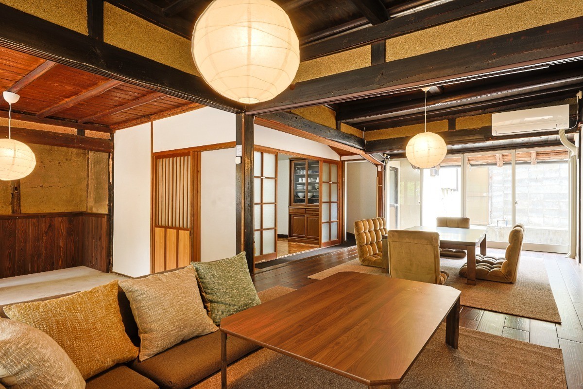 広々とした土間がある築100年古民家の宿を1棟貸切！ - 2