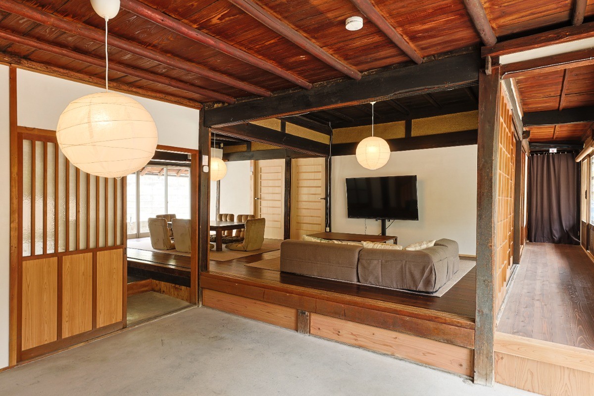 広々とした土間がある築100年古民家の宿を1棟貸切！ - 3