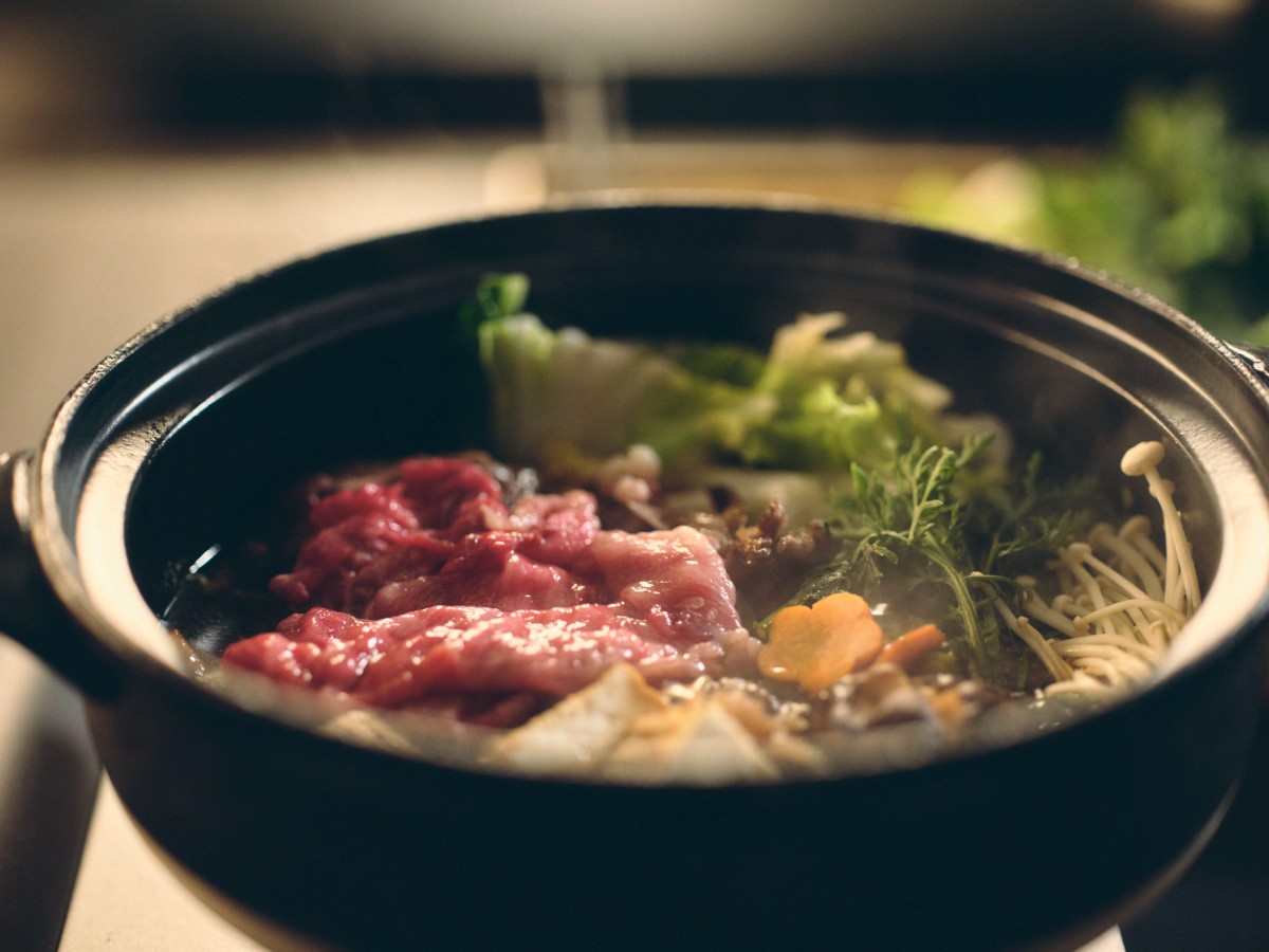 上質なお肉と地元のお野菜で味わうすき焼きプラン