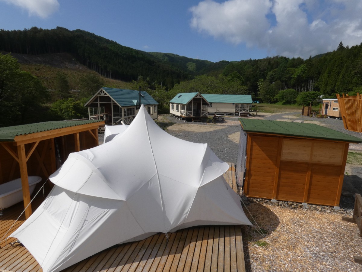  2026 夏 グランピングテント“MOSS TENTS”泊