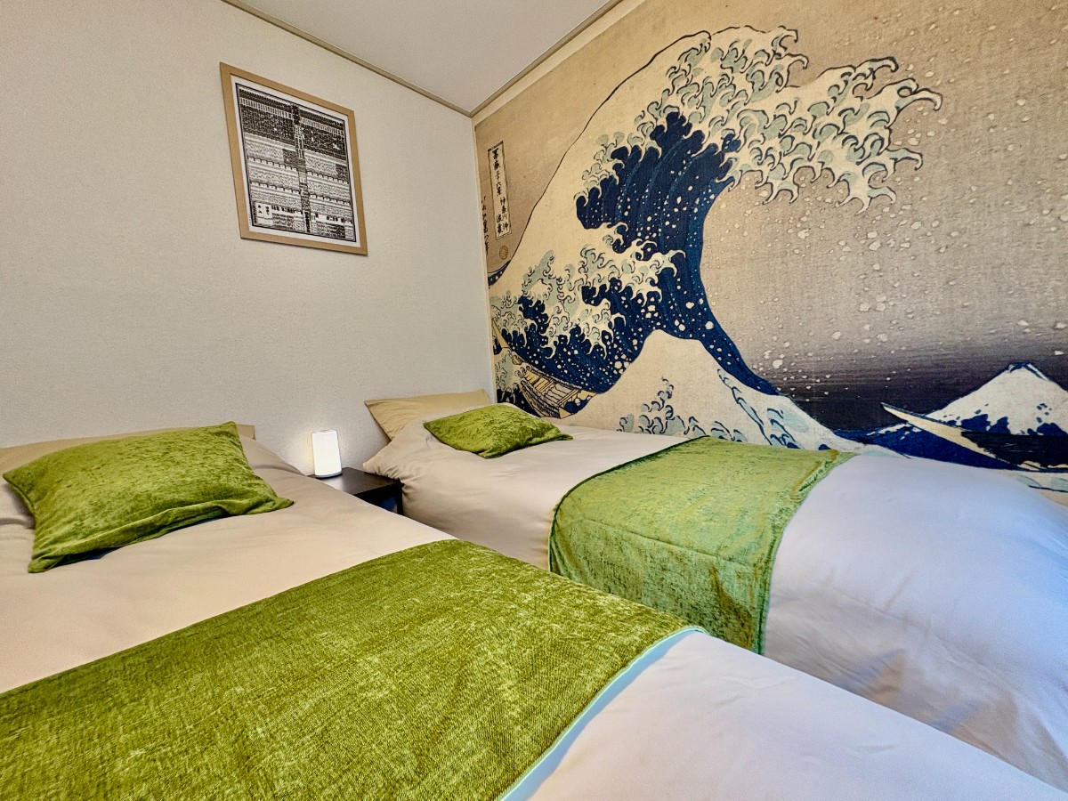 B202 Twin bed room