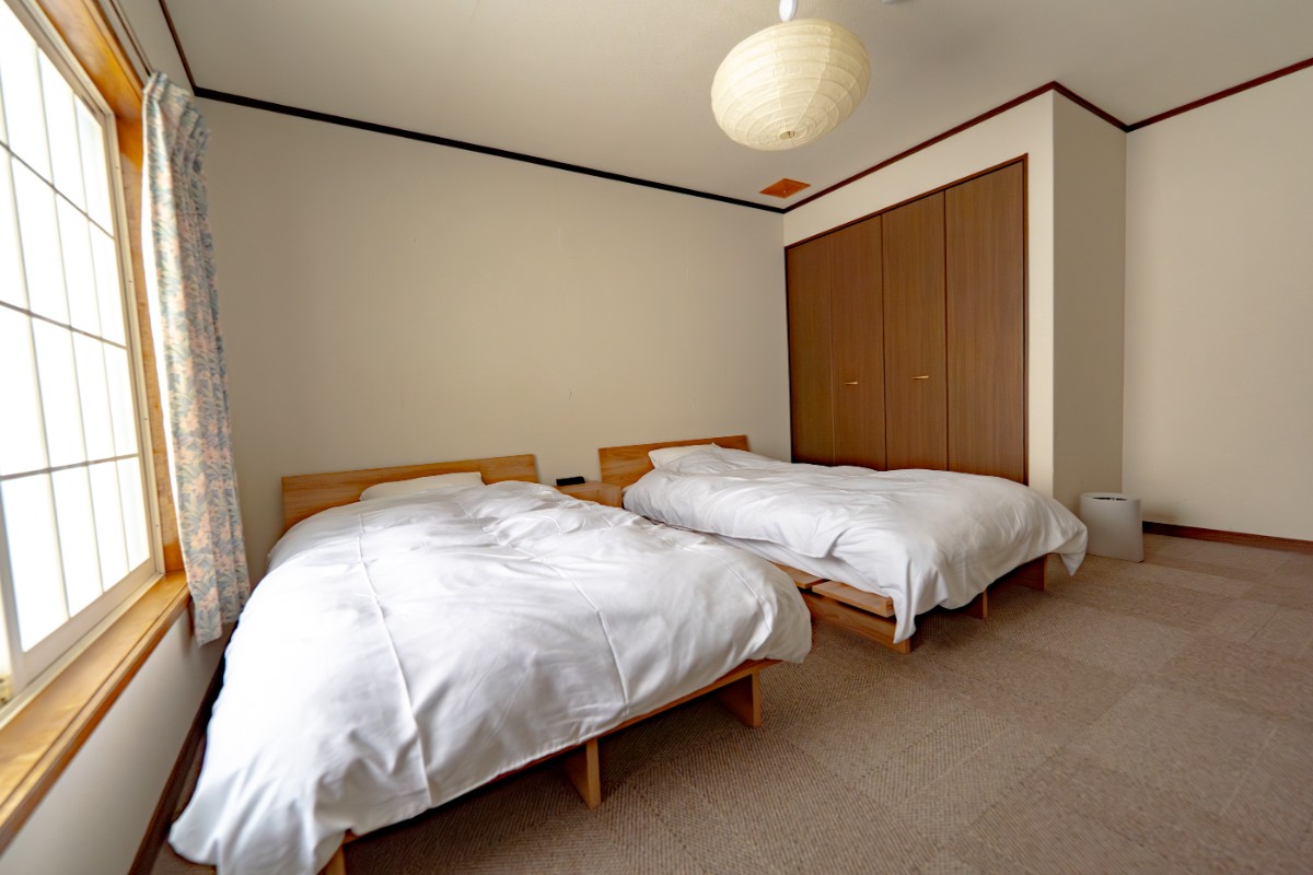 Room only – Western-style room with shared bath and toilet - 3