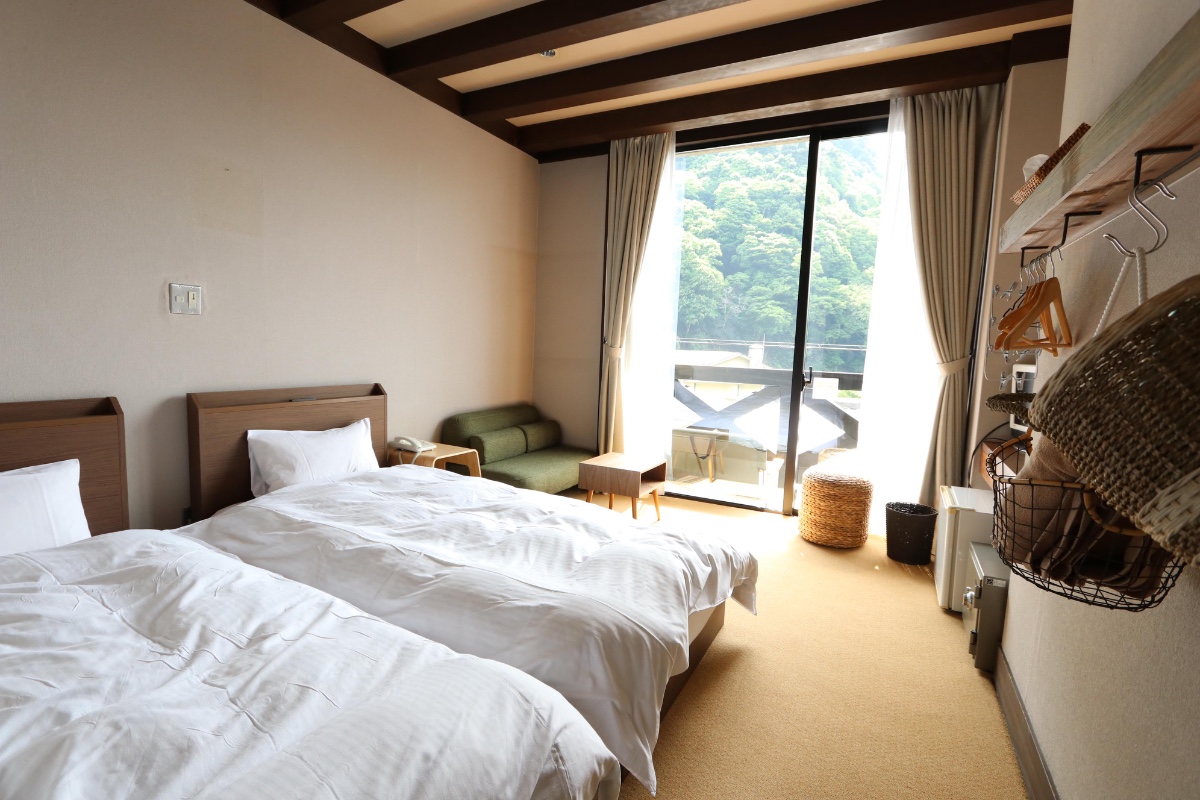 トマルカフェSANKAKU