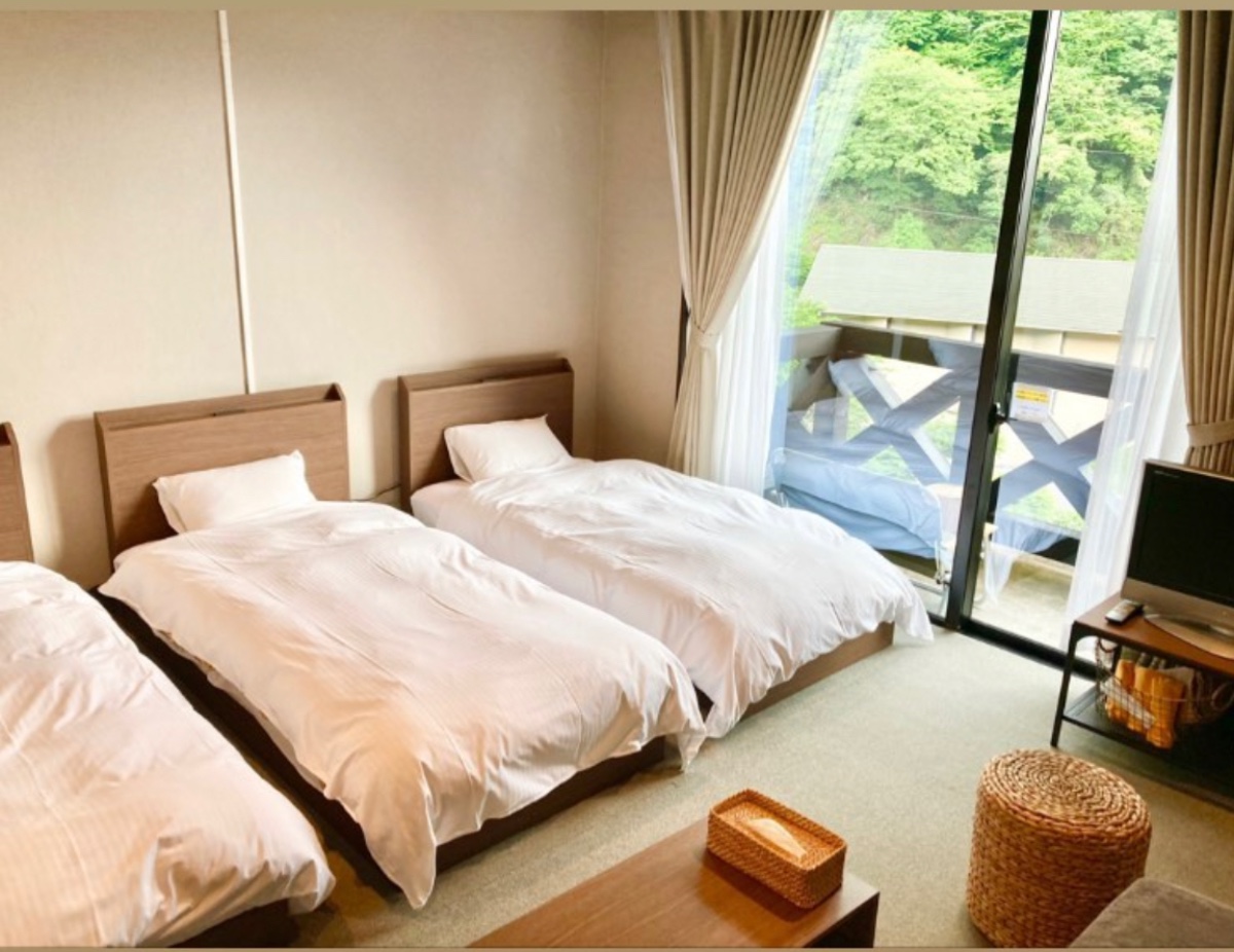 トリプルルーム洋室