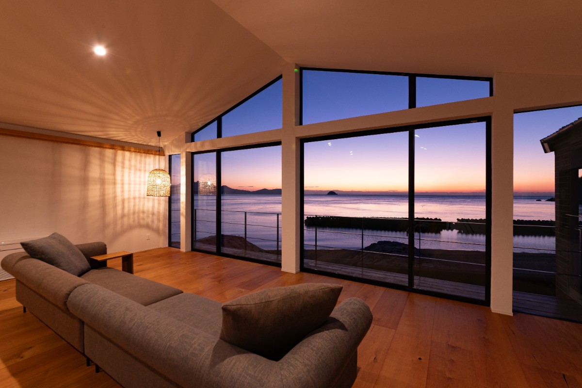 小豆島の貸切宿「おぼろととろろ」