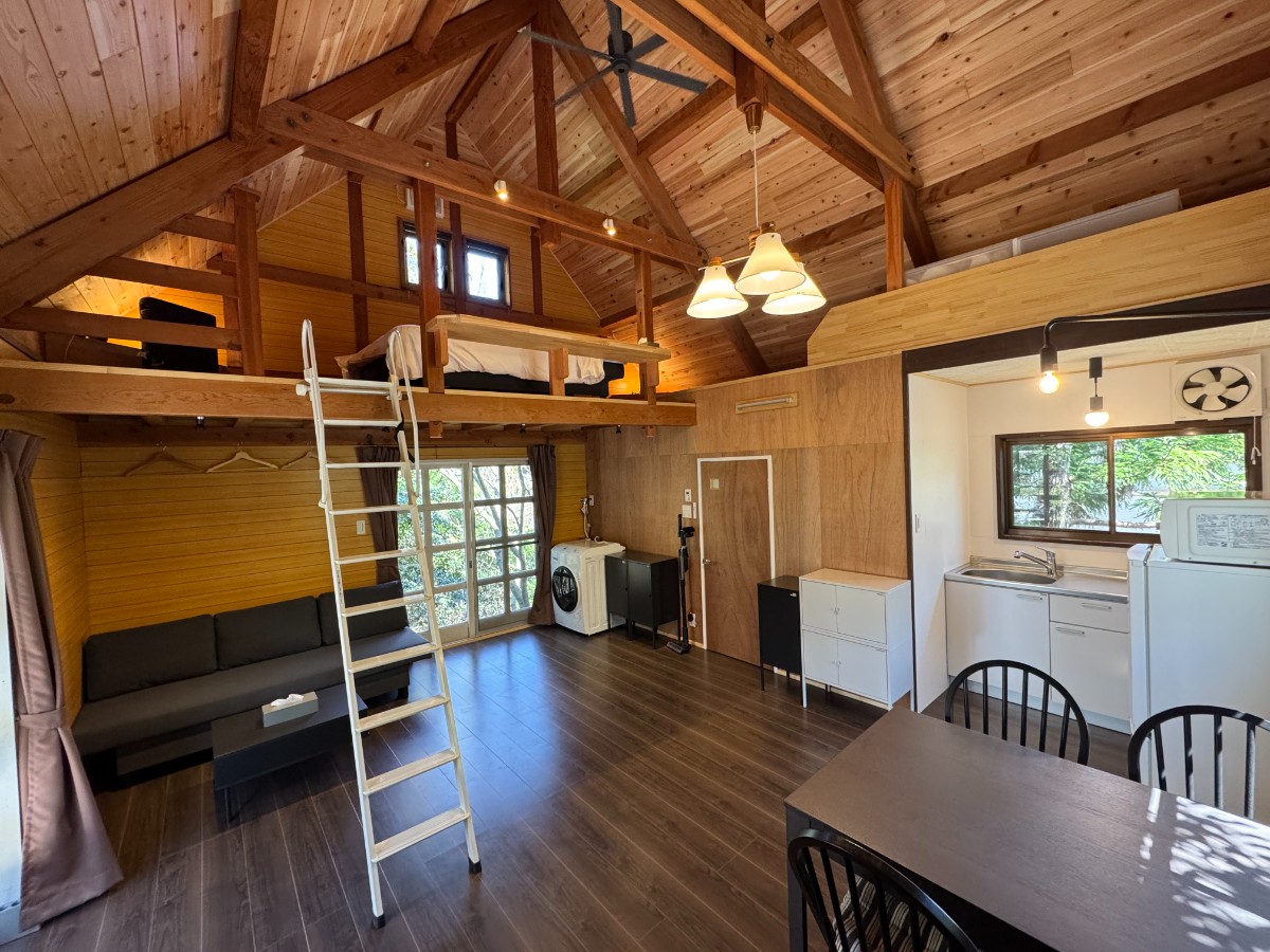 FOREST LODGE guri ROOM