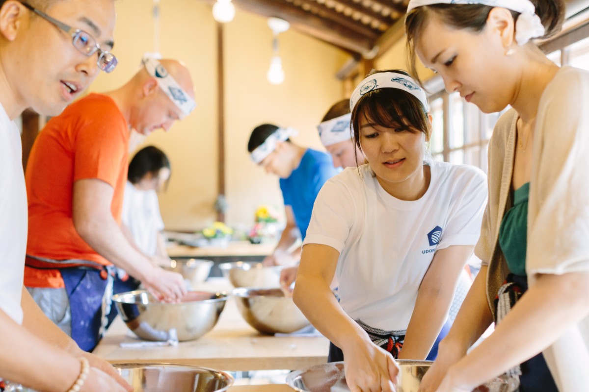 古民家リノベの宿で楽しむうどん打ち体験付きプラン