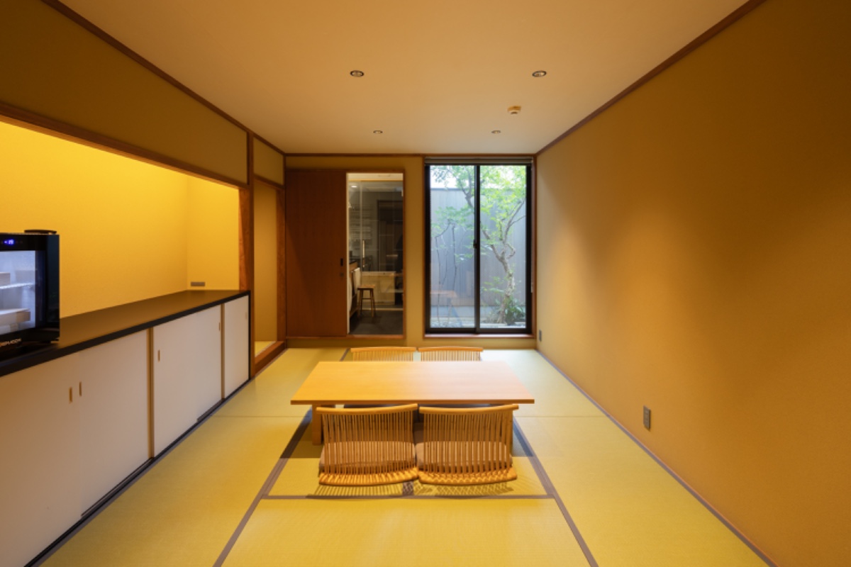 KOMOREBI Suite